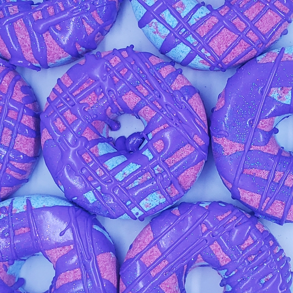 Cotton Candy Donut Bath Bomb (1)